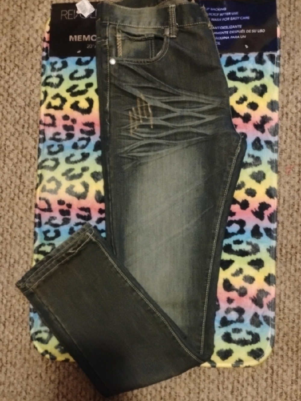 Native Women’s Skinny Jeans in Dark Blue Wash